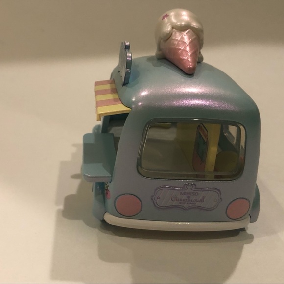 Sanrio Cinnamaroll Ice Cream Truck - Picture 4 of 8